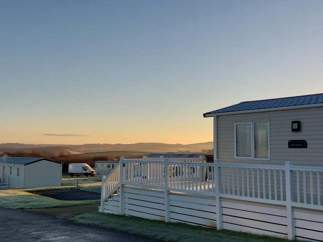 Apartmán Alphi 4 Bude Exteriér fotografie